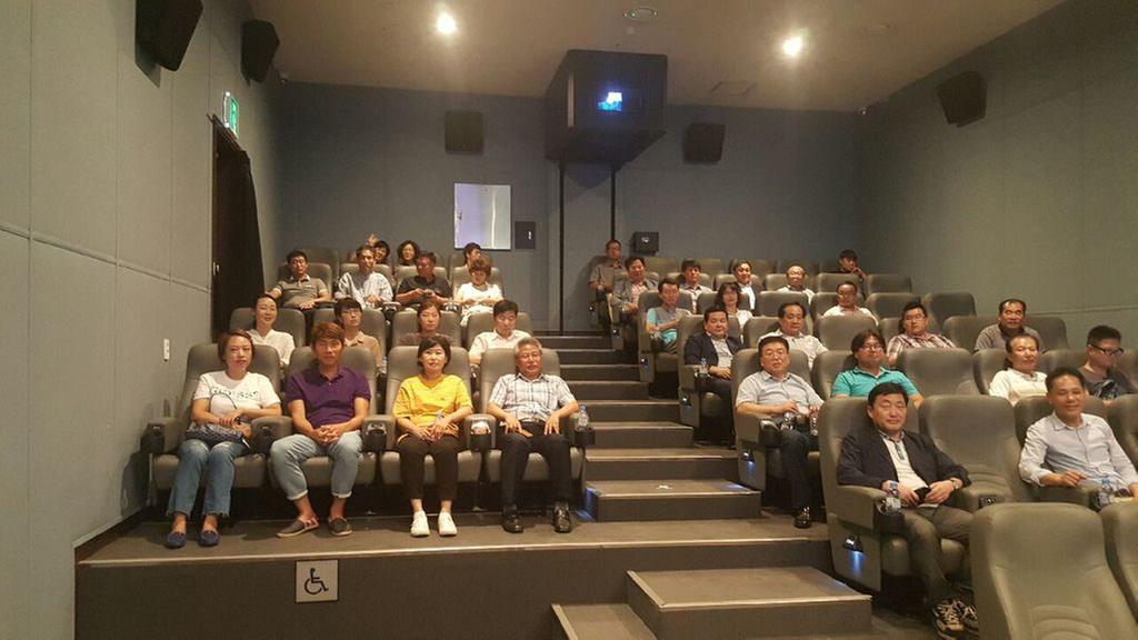 합천군 농업인, 농장 세계일주 도전기『파밍 보이즈』 영화 관람