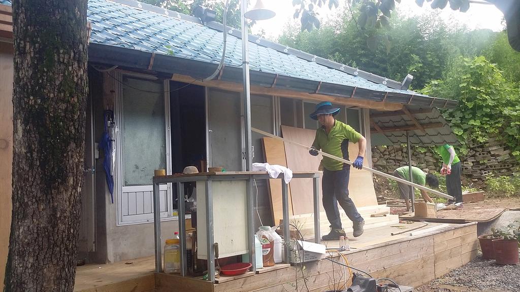 합천읍 새마을협의회「사랑의 집 고쳐주기」실시