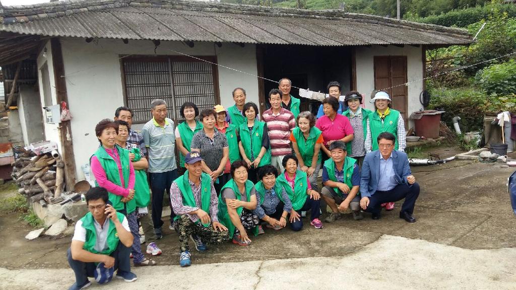 대병면 새마을협의회 “사랑의 집 고쳐주기”에 구슬땀