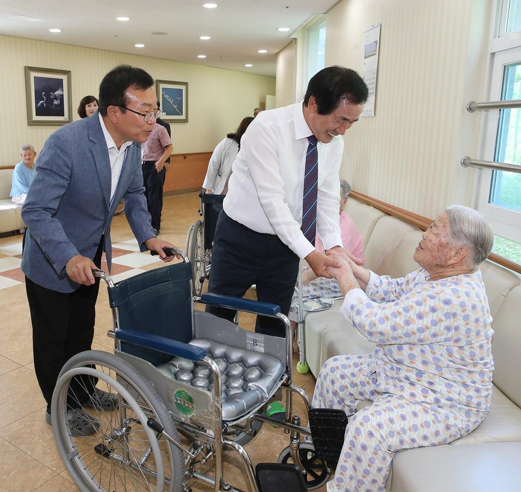 합천군, 추석맞이 사회복지시설 찾아 나눔 실천