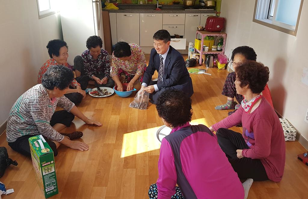 덕곡면, ‘섬김과 소통’의 행정 실천