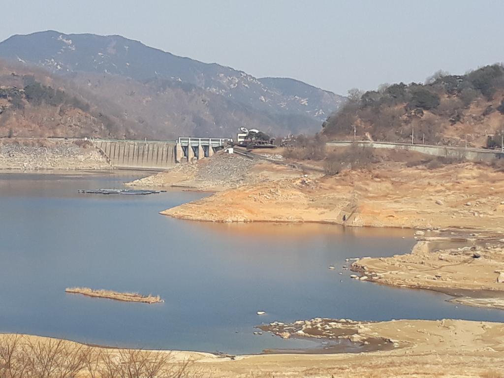 합천군, 논물가두기 홍보 등 봄 가뭄 대비 총력