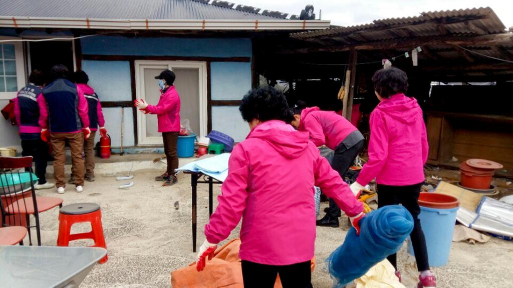 합천군 묘산면 주부민방위 기동대  봄맞이 봉사활동 실시