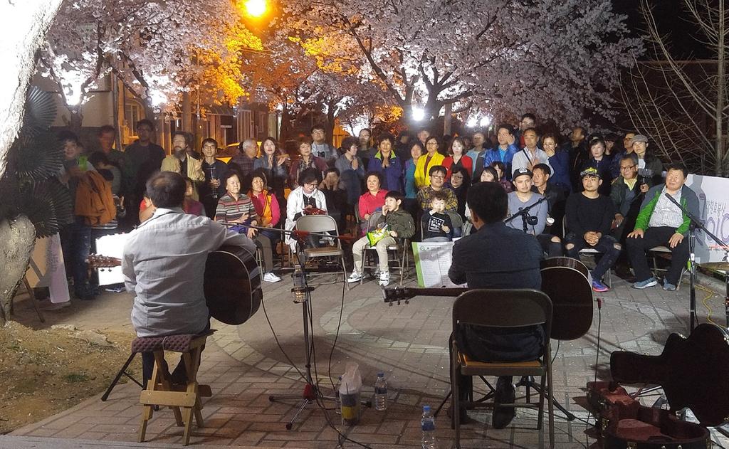 봉산면 제2회 합천벚꽃음악회 개최    