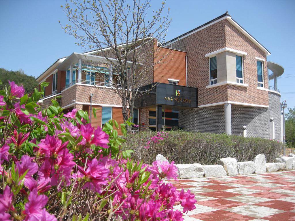 합천군 이주홍어린이문학관, 국내 제1호 공립어린이문학관 등록