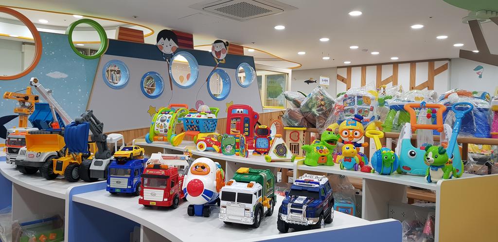 장난감! 사지 말고 대여하세요!