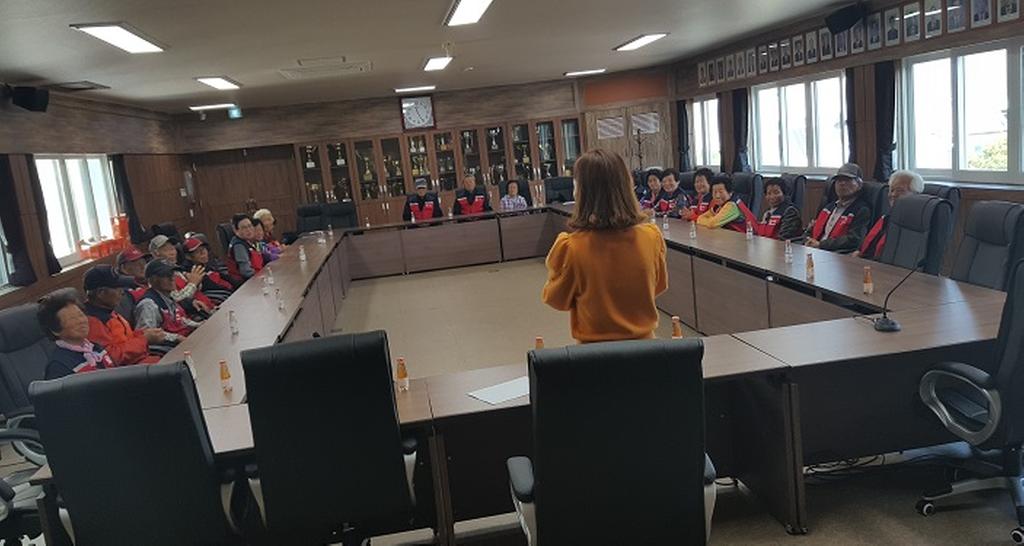 율곡면 2018년 하반기 노인사회활동지원사업 간담회 개최