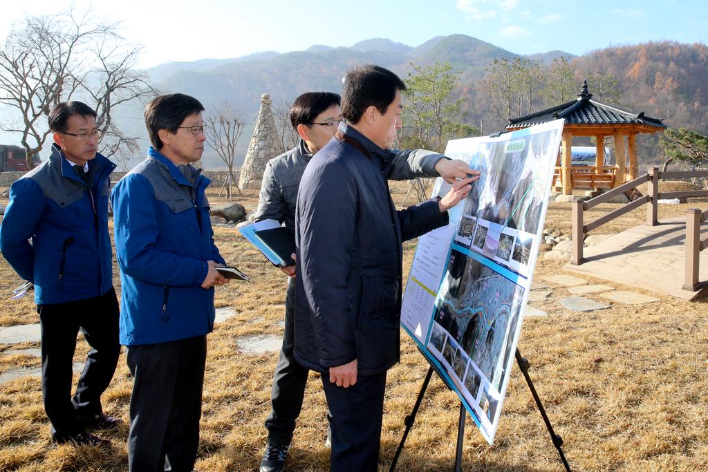 문준희 군수, 가야천 고향의 강 조성사업 마무리 현장 점검 나서