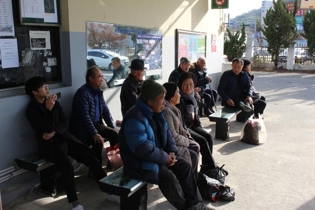 합천군, 버스터미널 40℃후끈 발열의자 설치