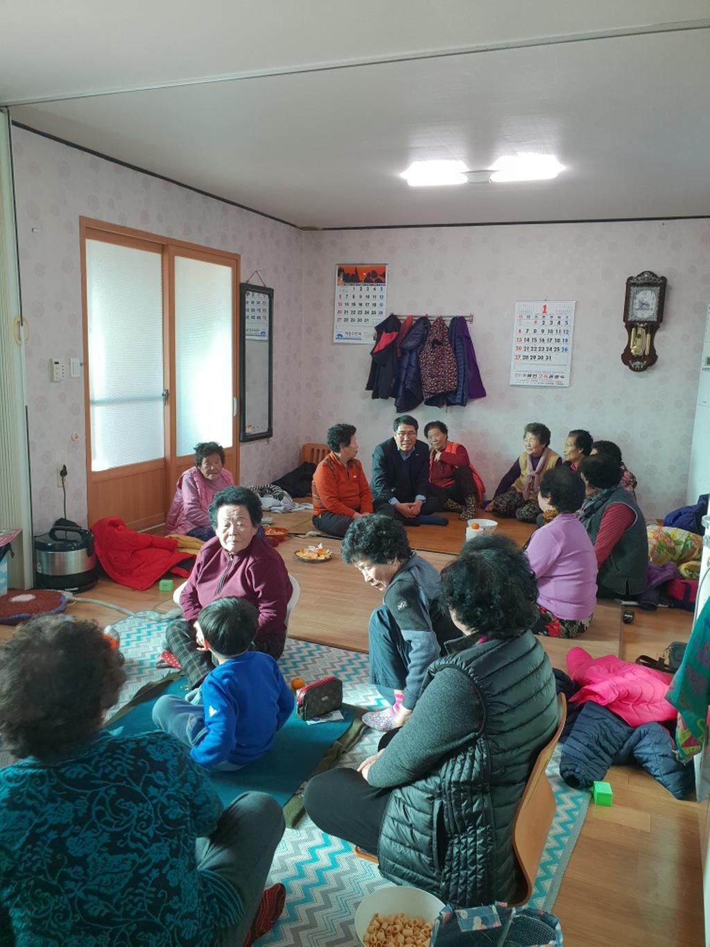 초계면, 경로당 방문해 산불예방 홍보