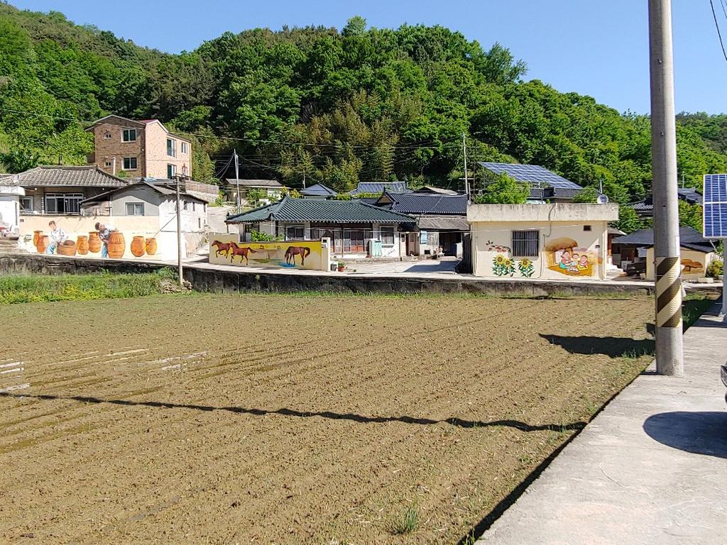 합천군 용주면 성산2구마을 아름다운 벽화로 새단장