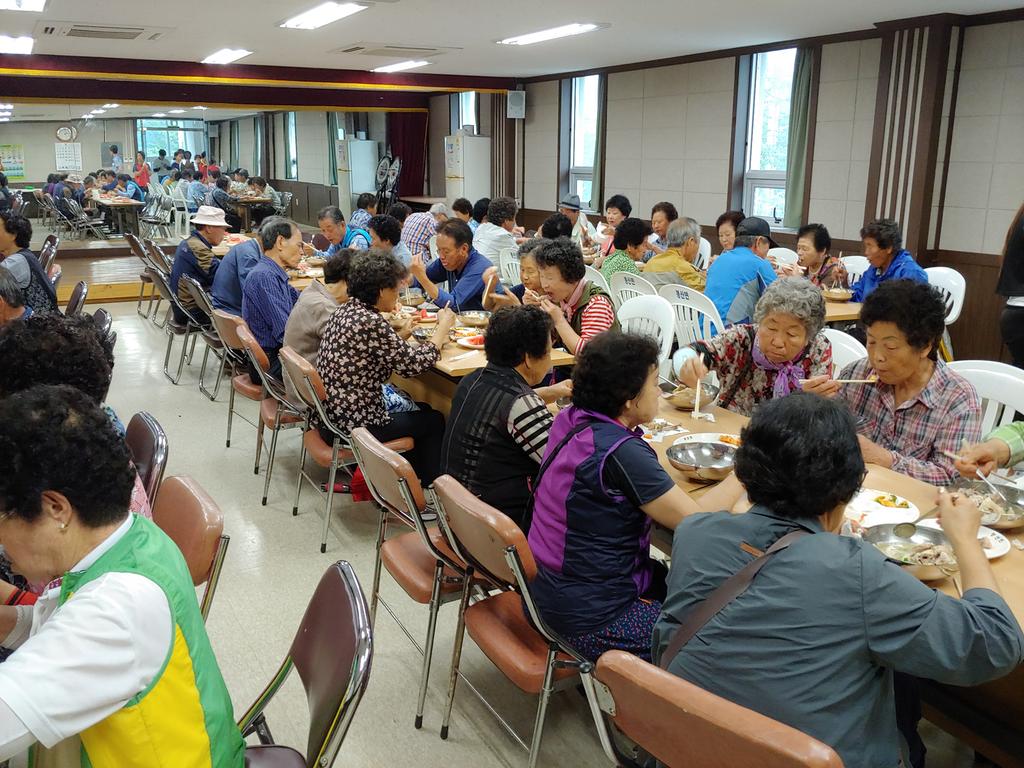 봉산면 효나눔 급식소,  중복맞아 관내 어르신 초청 삼계탕 나눔 행사