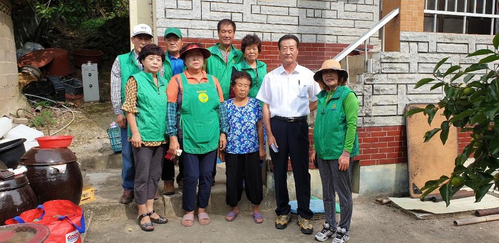 율곡면 새마을협의회‘사랑의 집 고쳐주기’봉사활동 실시