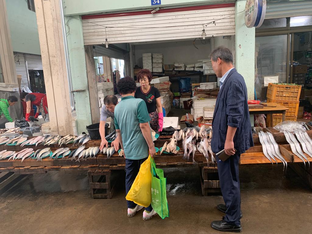 초계면장 추석맞이 초계시장 방문