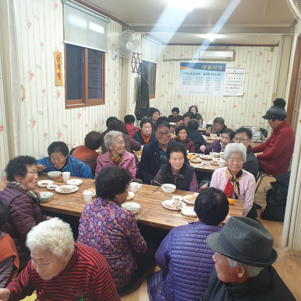 합천읍 자원봉사회, 사랑의 목욕 봉사 실시