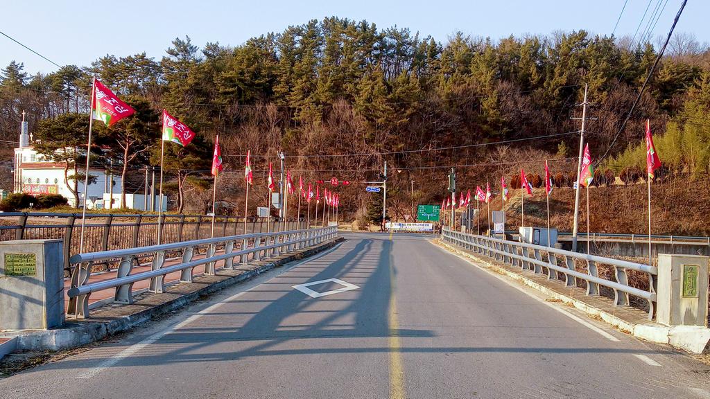 적중면, 오리정교에 산불조심 깃발 설치 