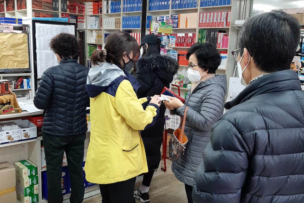 합천군, ‘약국 공적마스크 판매’공무원 솔선수범