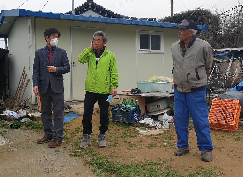 쌍책면, 홀로 어르신 방문 후 생활환경 점검 