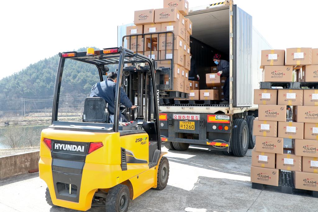 합천군, 삼계탕 국물재료 약재 미국 수출 선적식 가져 