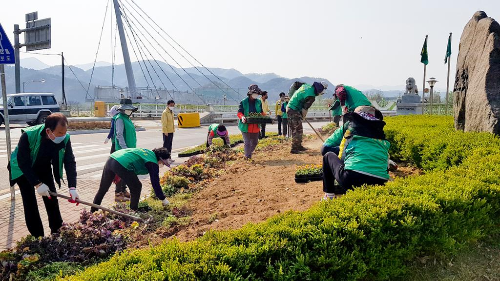 새마을운동합천군지회, 새봄맞이 봄꽃 식재