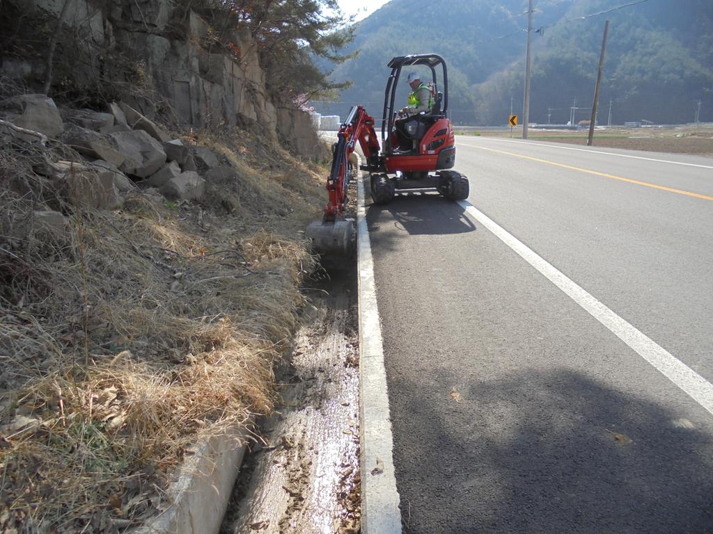합천군, 2020년 춘계 맞이 도로정비 실시  