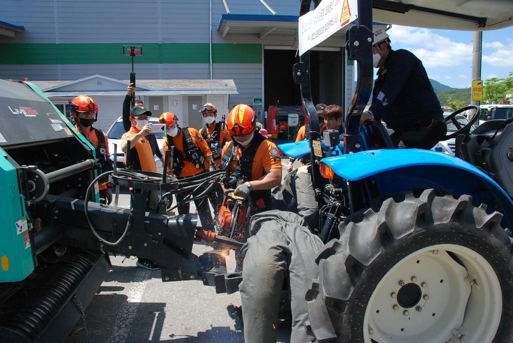 찾아가는 합천 행정, 농기계 사고 대비 인명구조훈련 실시