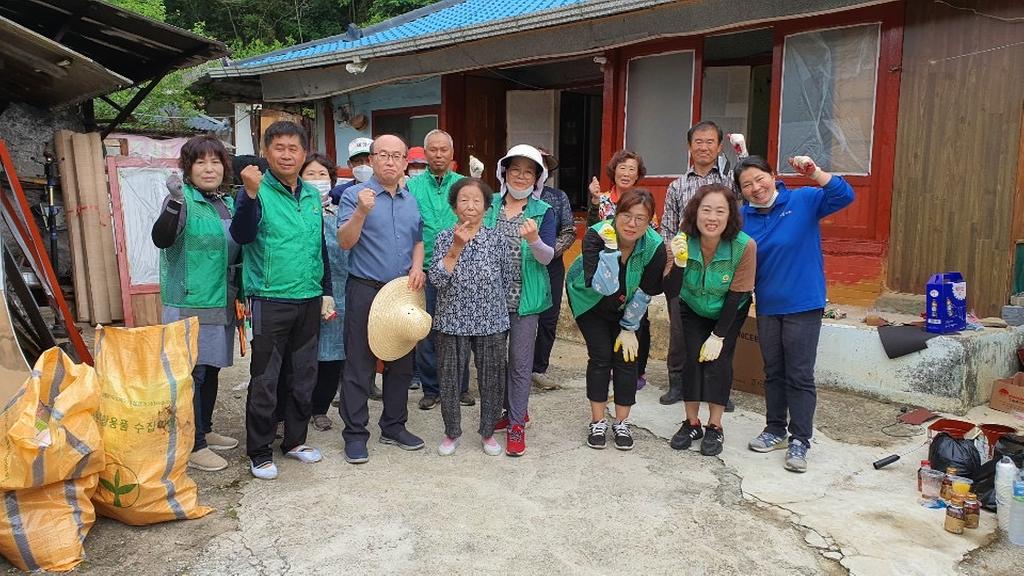합천 대양면, 새마을지도자협의회 “사랑의 집 고치기” 봉사활동