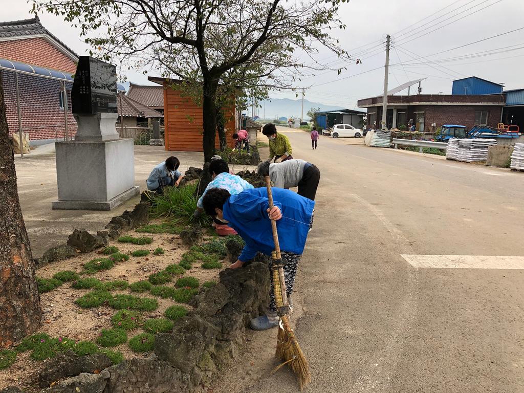 적중면, 추석맞이 마을 대청소 실시