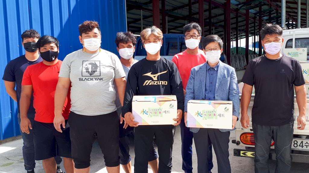 초계면 제24회 노인의 날 기념 비대면 경로위안행사 가져