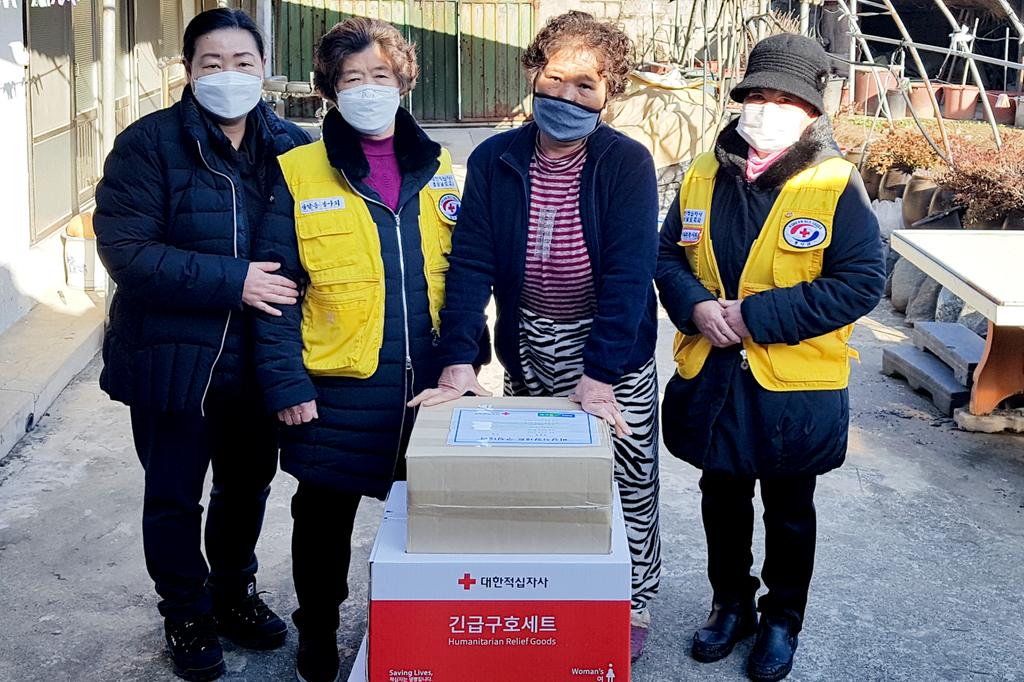 율곡면, 화재피해가구에 적십자구호물품 전달