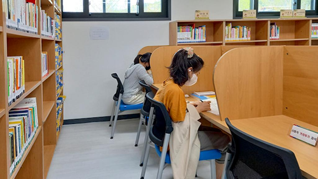 초계면 초계 작은 도서관 개관