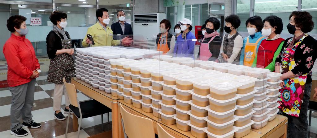합천군여성단체협의회, 사랑의 밑반찬 나눔 행사 가져