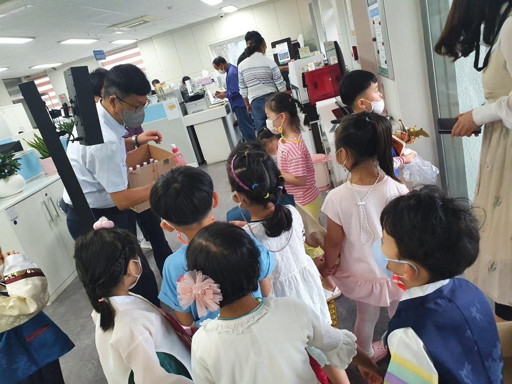 고사리손 정성에, 야로면 웃음꽃‘활짝’