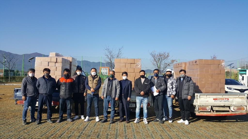 합천군 청년연합회, 관내 노인들에게 감사의 선물꾸러미 전달