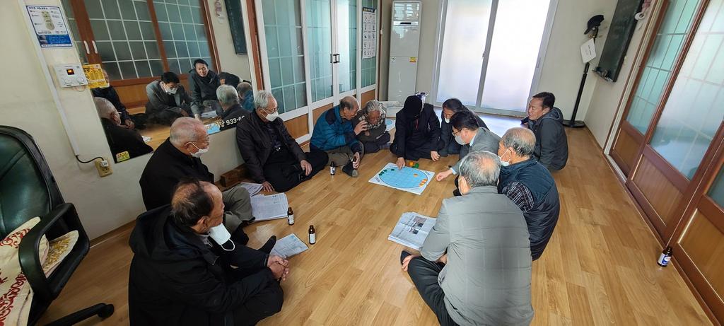 모모 고누놀이, 야로면 어르신들로부터 큰 인기