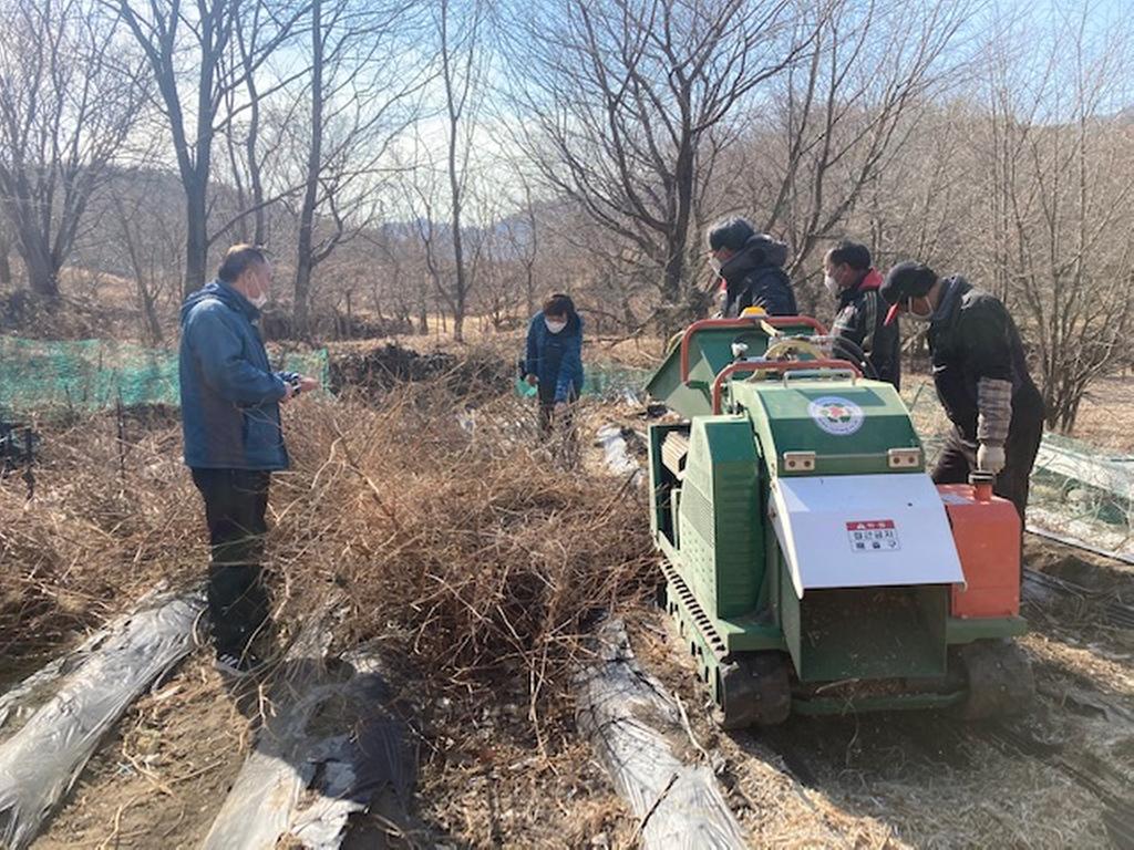합천 가회면, 산불기동감시원 농작업부산물(고추대 등) 파쇄기 운영