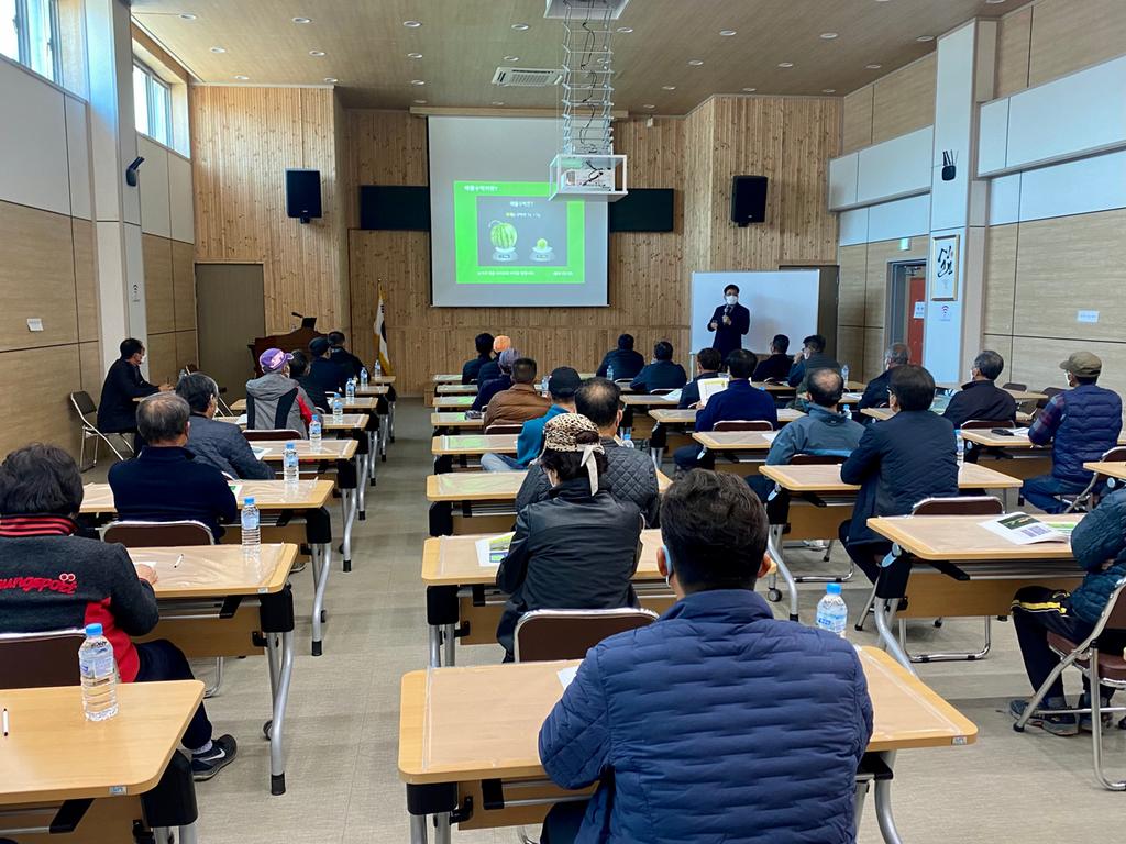 합천군, 애플수박 재배관리 기술교육 실시