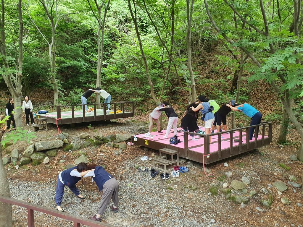 합천군정신건강복지센터 회원 오도산 산림치유프로그램 참여