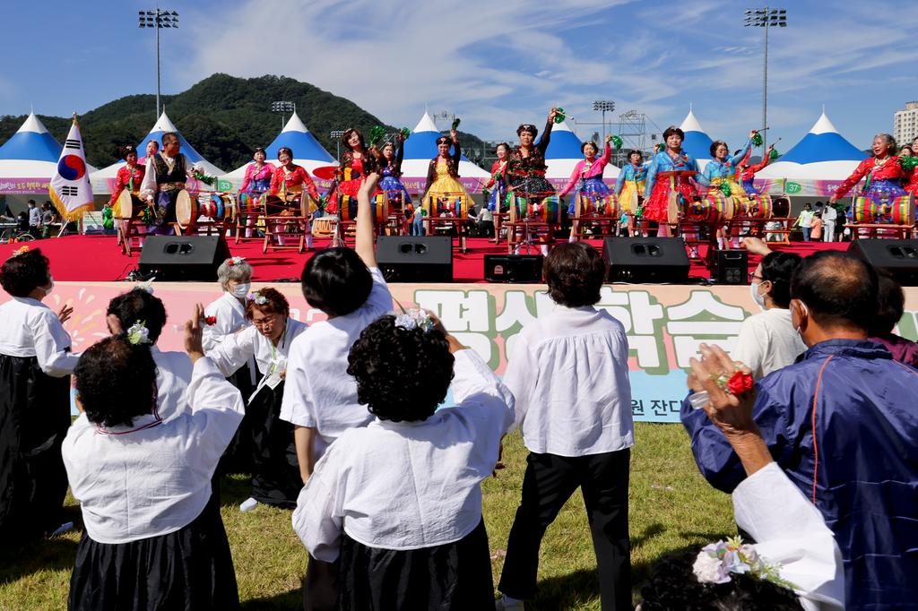 합천군, 제10회 합천군 주민서비스박람회 성황리 개최