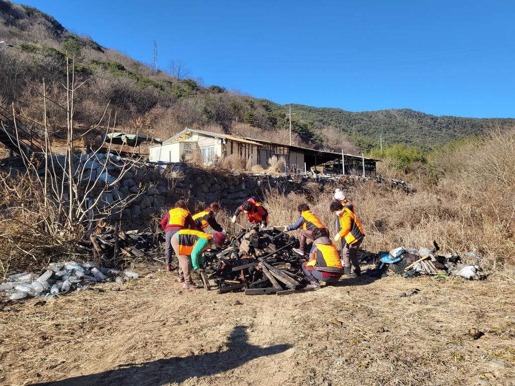 덕곡면 의용소방대 및 여자소방대, 화재피해 복구 지원 봉사
