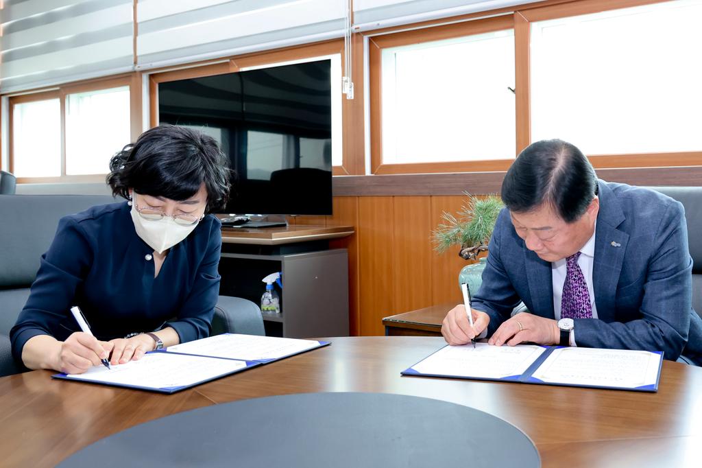 합천군-합천가정상담센터,『돌봄노동자 지원』업무협약 체결