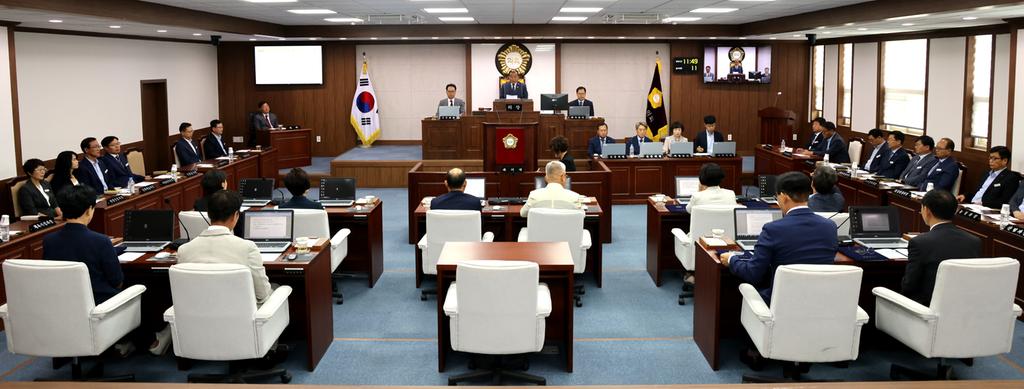 합천군의회 제273회 제1차 정례회 종료