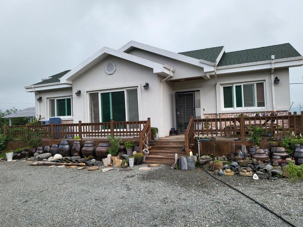 각종과일나무도 심어져있음.