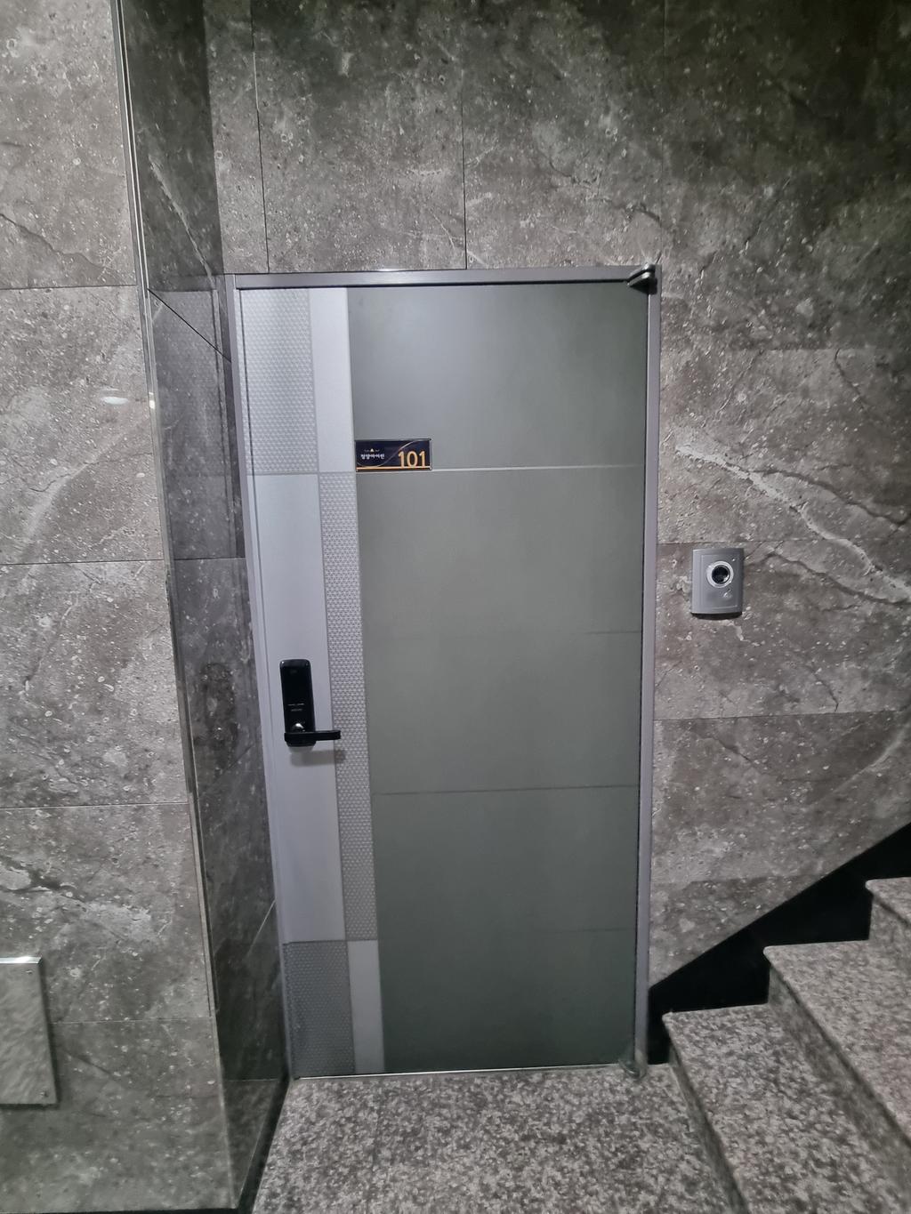 입구