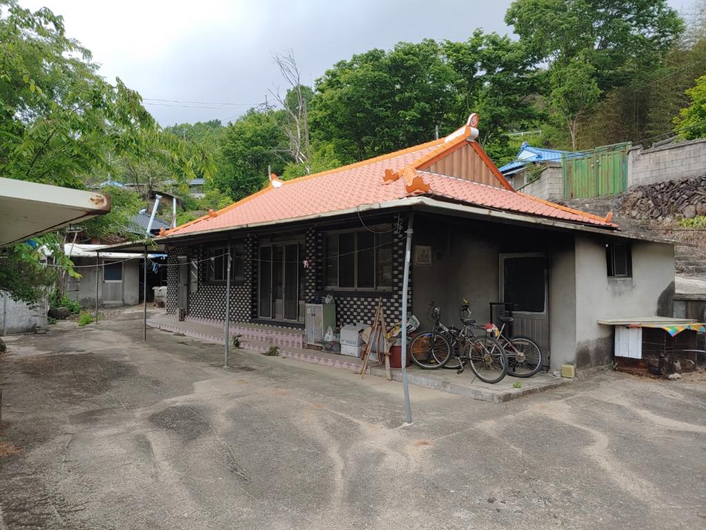 전경 