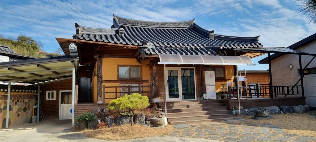 본채 전경사진 - 전통한옥