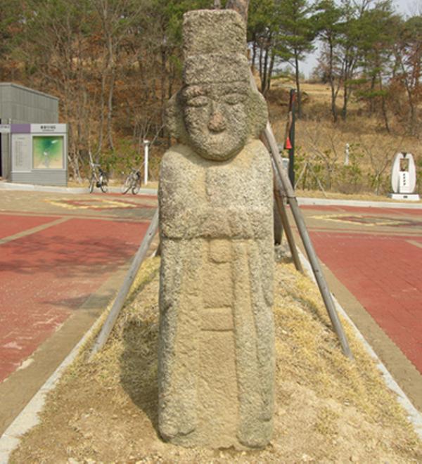 합134문인석