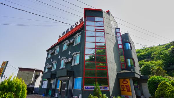 적교장모텔 정면사진